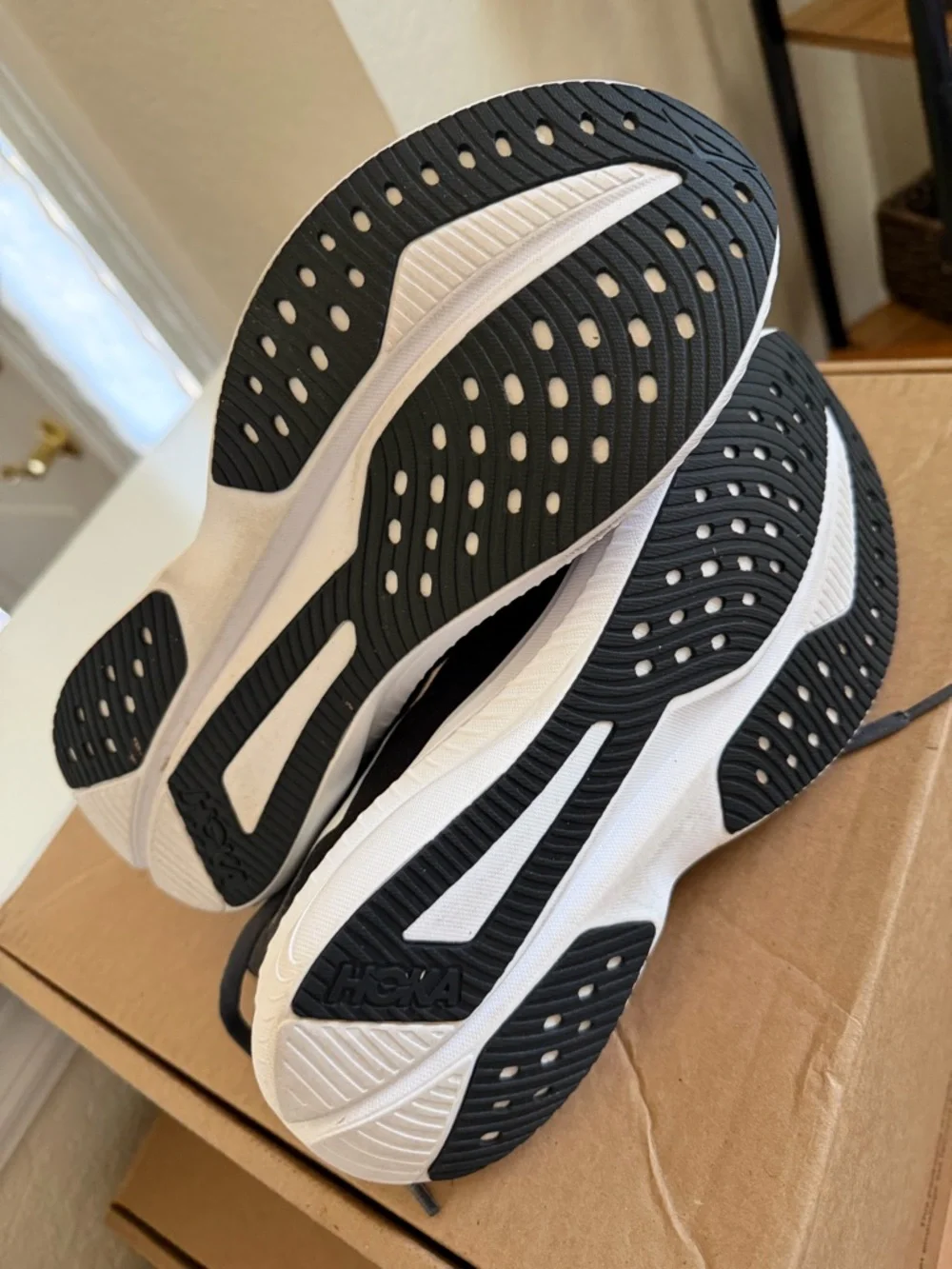 HOKA Mach 6 Running Shoes - Picture 3 of 5